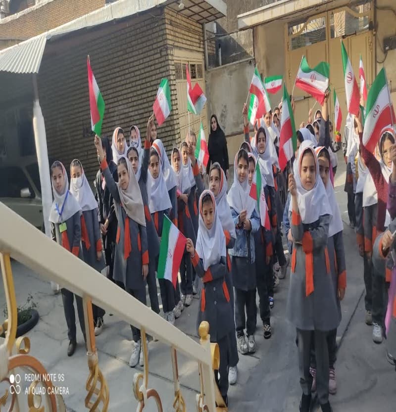 دانش آموزان